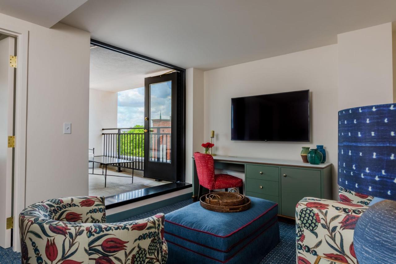 Hotel The Bradley Fort Wayne Exterior foto