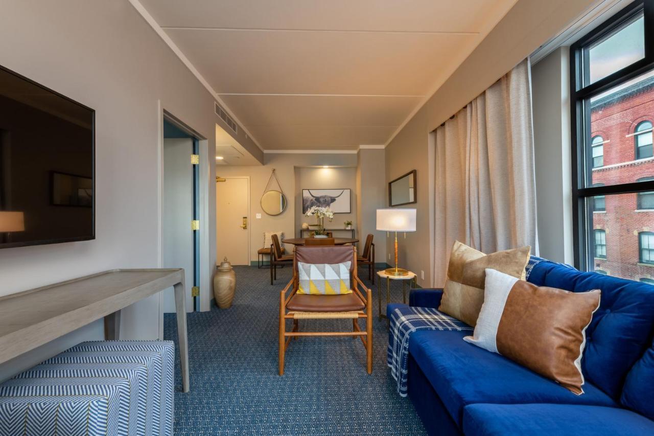 Hotel The Bradley Fort Wayne Exterior foto