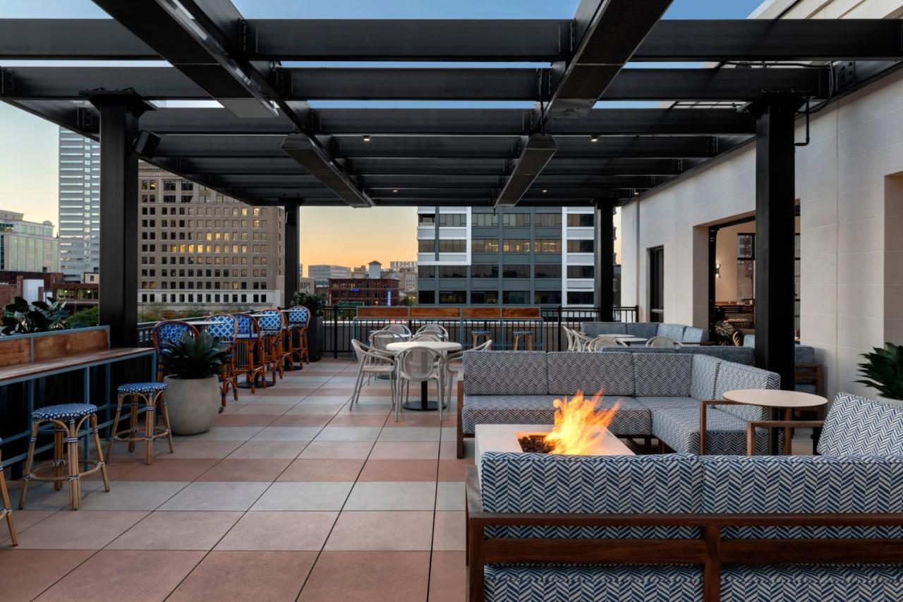 Hotel The Bradley Fort Wayne Exterior foto