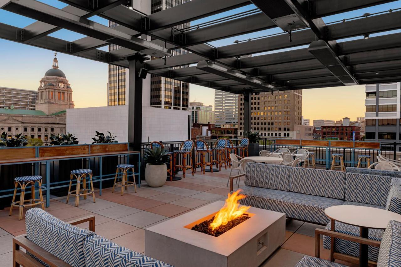Hotel The Bradley Fort Wayne Exterior foto